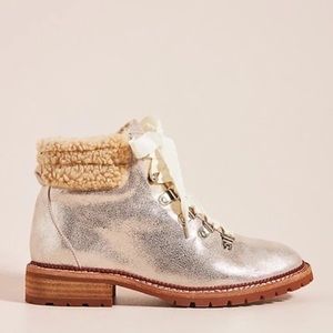 Great Condition Leather Silent D Rexi Hiker Boots in Champagne, Size 39/Size 8